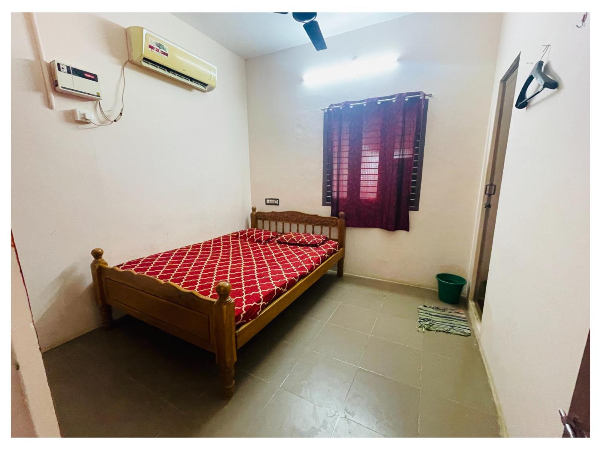 Thirunallar S A Residency Tirunallar Exterior photo
